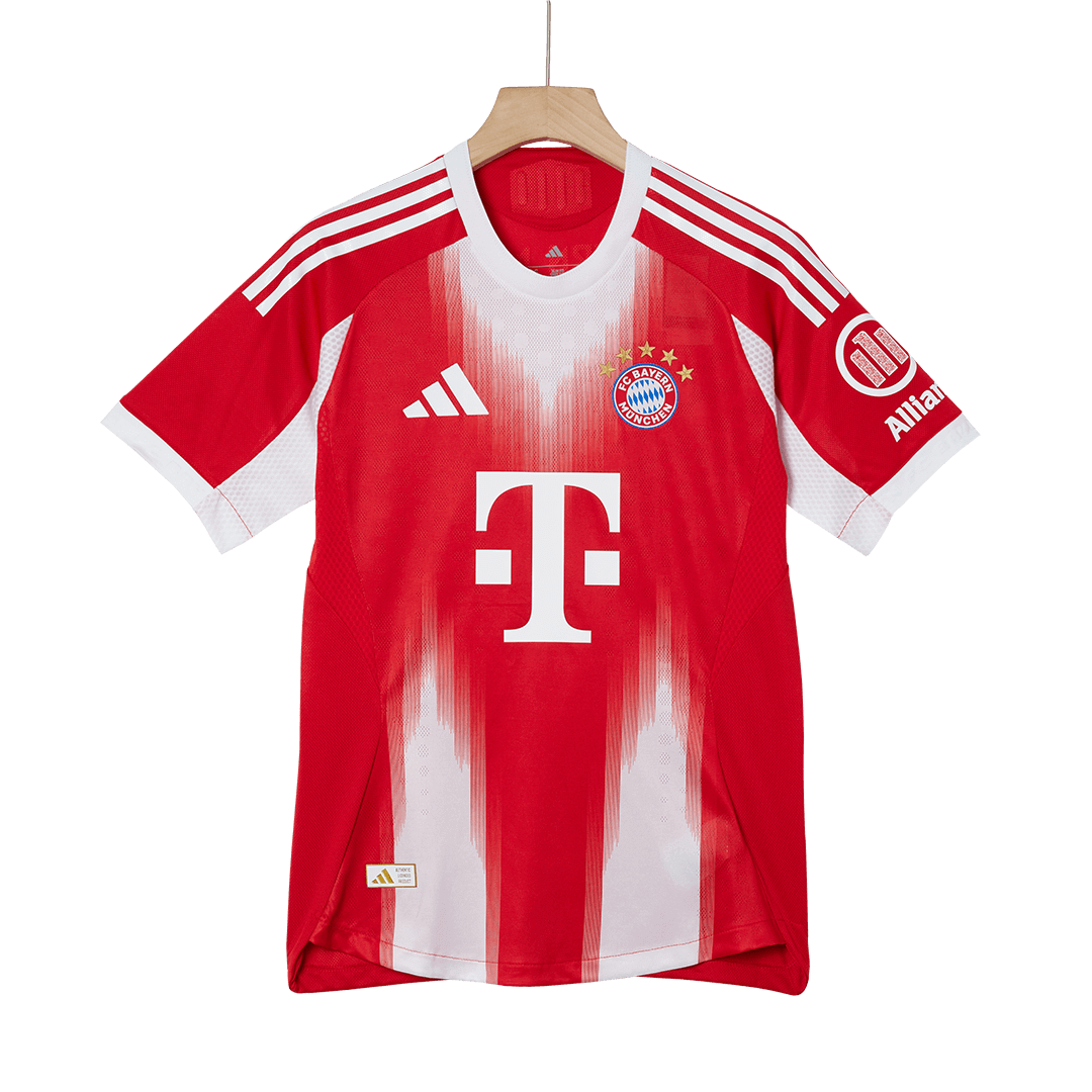 Jogador UPAMECANO #2 Bayern Munich Casa Futebol Camisas 2025/26 Vermelho