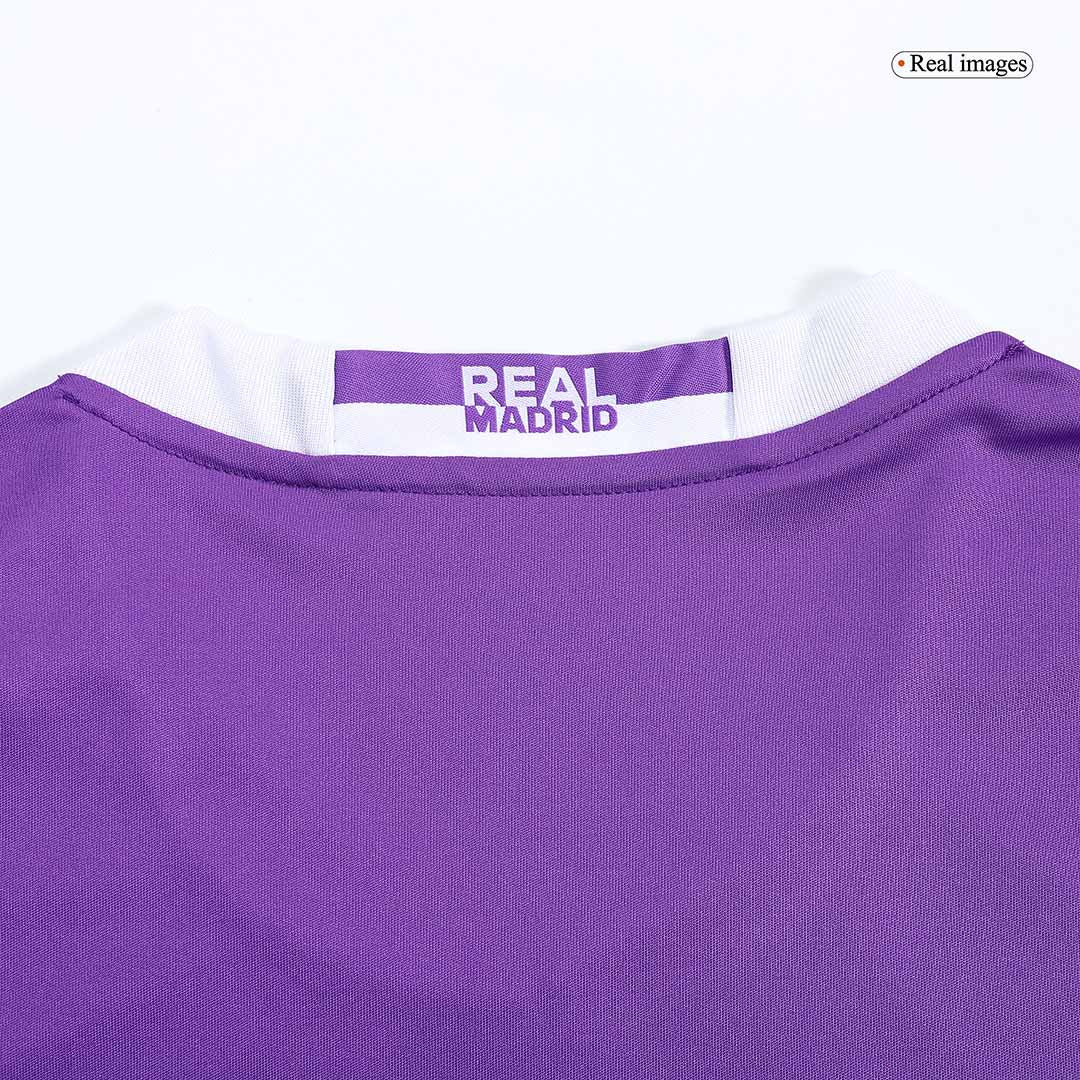 Camisola SERGIO RAMOS #4 Real Madrid Retro Fora Manga Comprida 2016/17