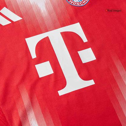 Jogador UPAMECANO #2 Bayern Munich Casa Futebol Camisas 2025/26 Vermelho