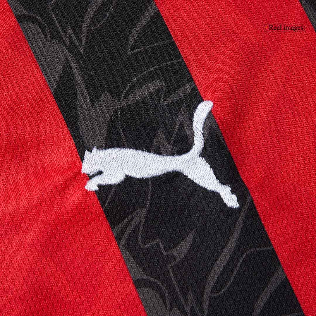 AC Milan 
Casa 
 Camisa 
Conjunto (Camisa + Calções + Meias) 
2025/26