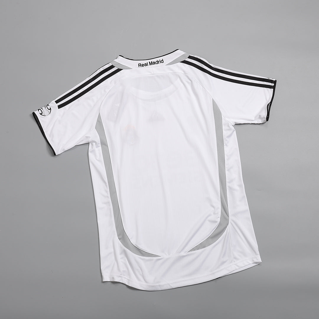 Camisola de futebol retro Real Madrid SERGIO RAMOS #4 2006/07