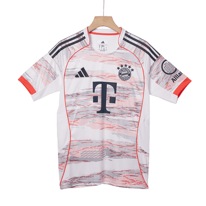 OLISE #17 Bayern Munich Fora Camisa 2025/26 Branco