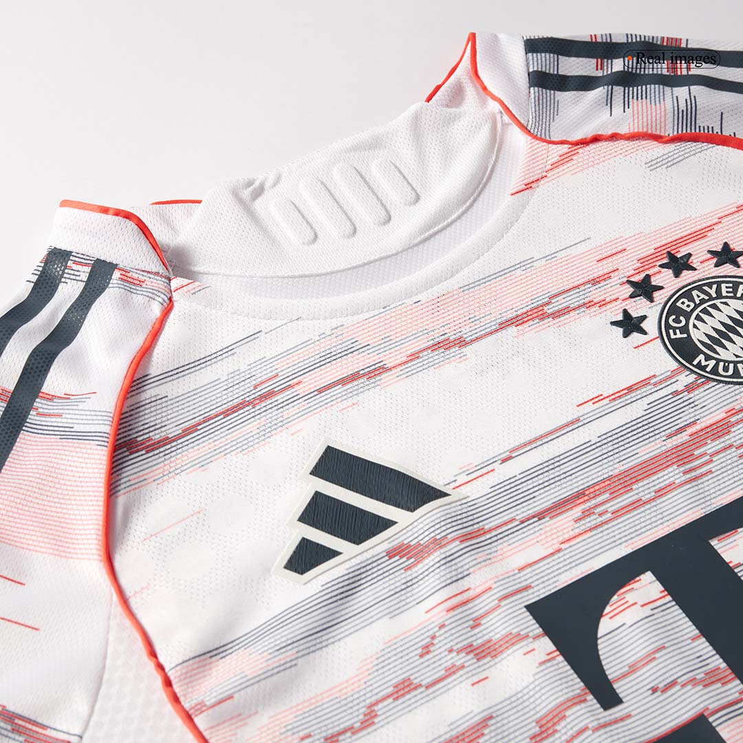 Jogador OLISE #17 Bayern Munich Fora Futebol Camisas 2025/26 Branco